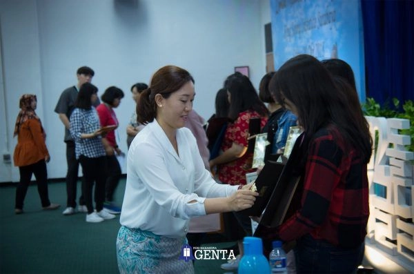 Belajar Budaya Korea Melalui Lomba Menulis Hangeul