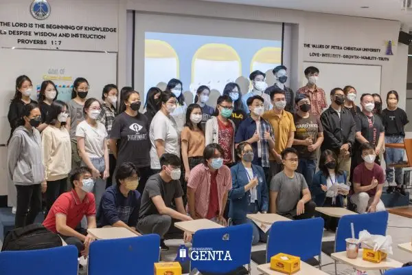 Kembangkan Kritik Menjadi Karya