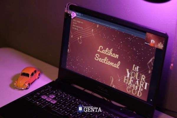 Melayani Melalui Suara dan Hati
