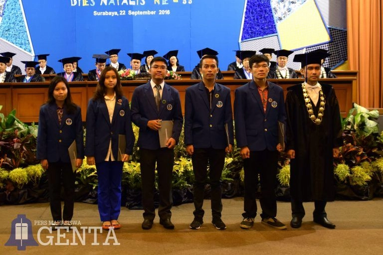 Pemberian Penghargaan dan Beasiswa di Umur yang Ke-55