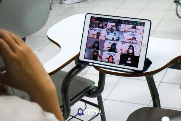 Peraduan Perspektif dalam Media Sosial