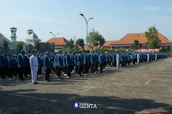 Upacara HUT RI ke-78: Membangun Semangat Mengembangkan Bangsa